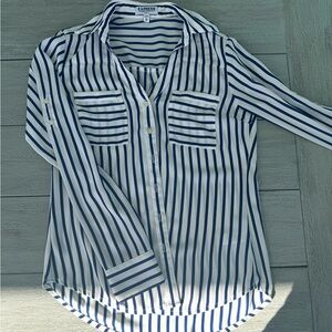 Express button down blouse XXS slim fit